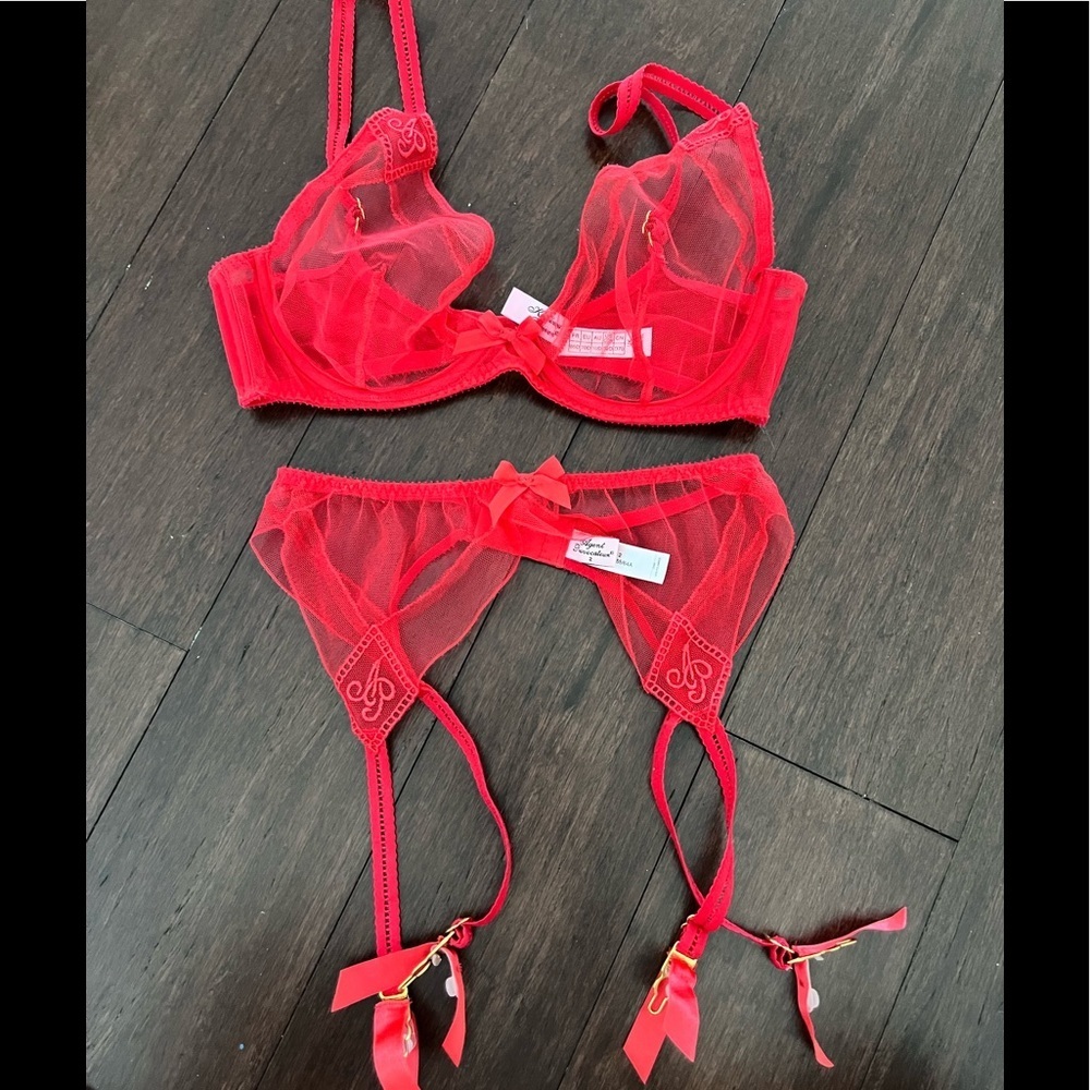 Agent provocateur red sexy set